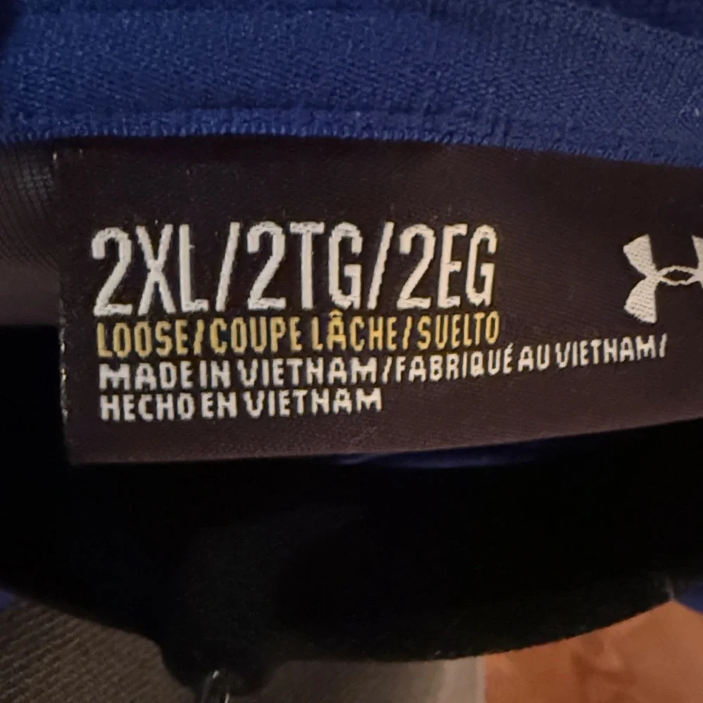 Under Armour Royal Blue Pullover with hood - Picture 3 of 3